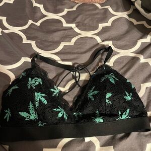 Weed bra